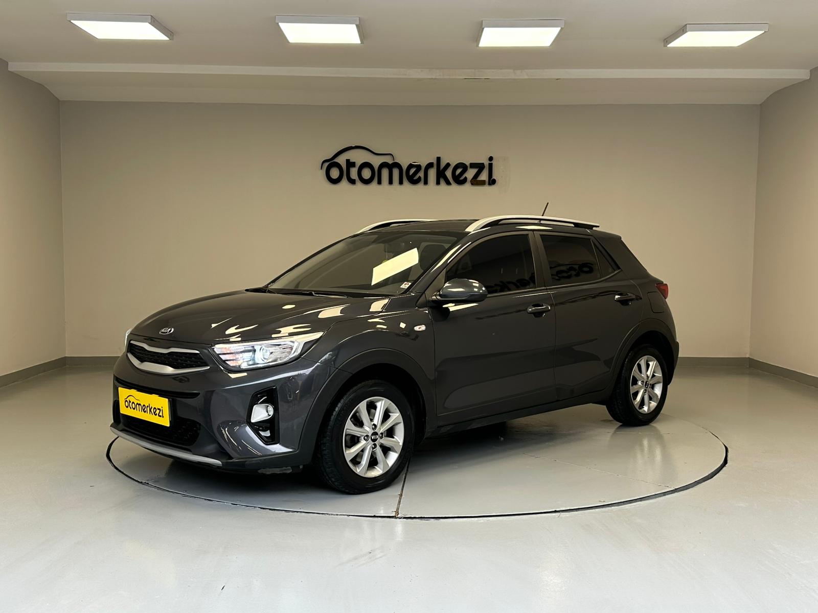 KIA STONIC 1